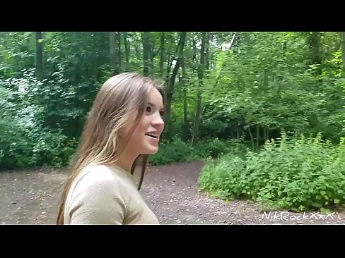 ❤️ Navrhol som Evelíne, aby sme si to rozdali na verejnom mieste! Povedala áno. Potom som ju jebala do zadku a vystriekala sa jej do úst. Potom sa vymočila. ❤❌ Kvalitný sex na nás